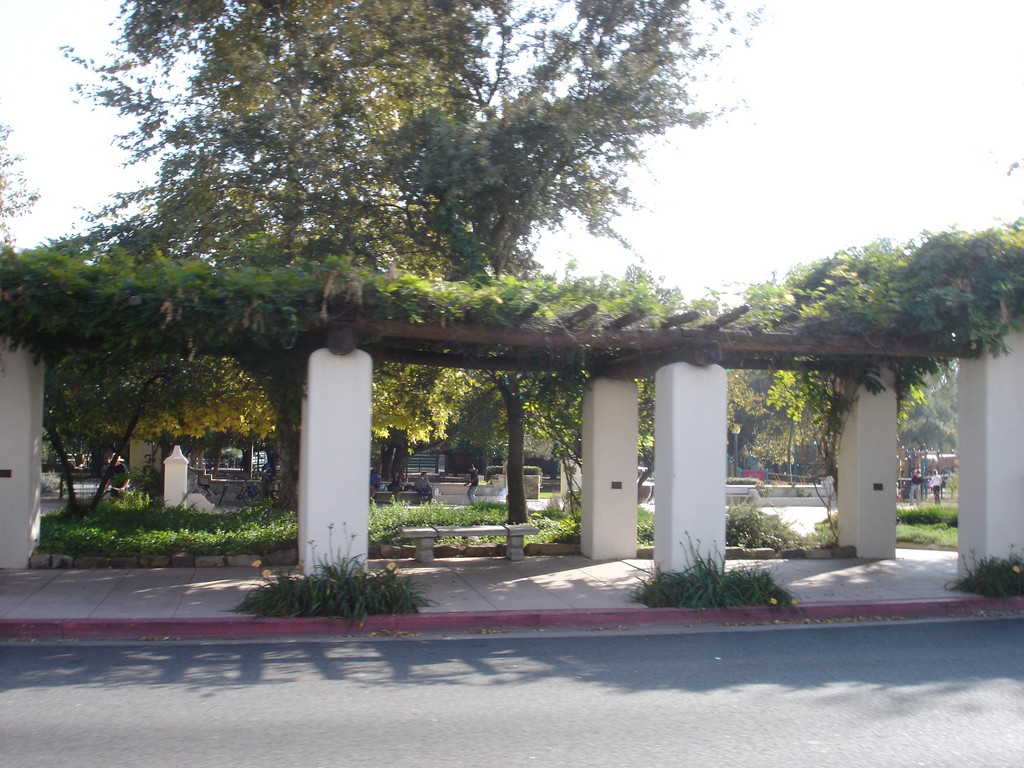 A recently revitalized part of downtown Ojai