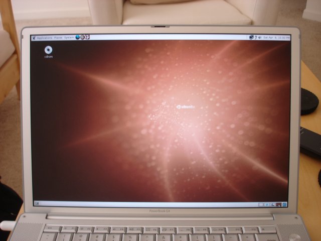 A photo of Ubuntu Linux running on my PowerBook G4
