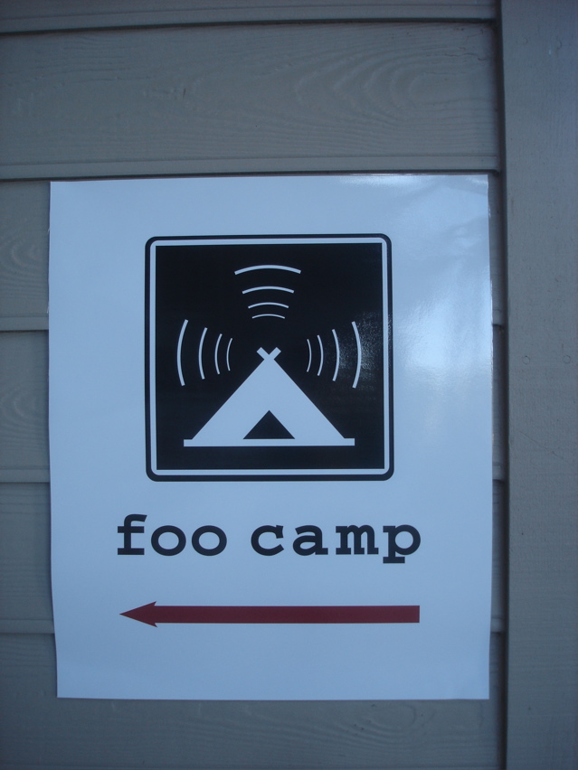 foo_camp_arrow.jpg