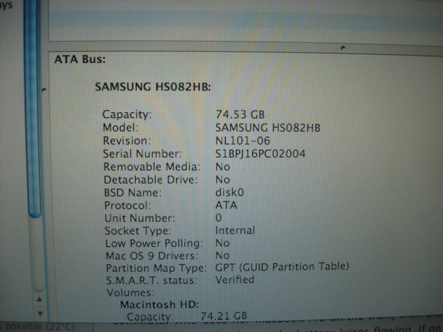 You can clearly see the Samsung HS082HB drive powering the MacBook Air demo model at the Apple booth at Macworld